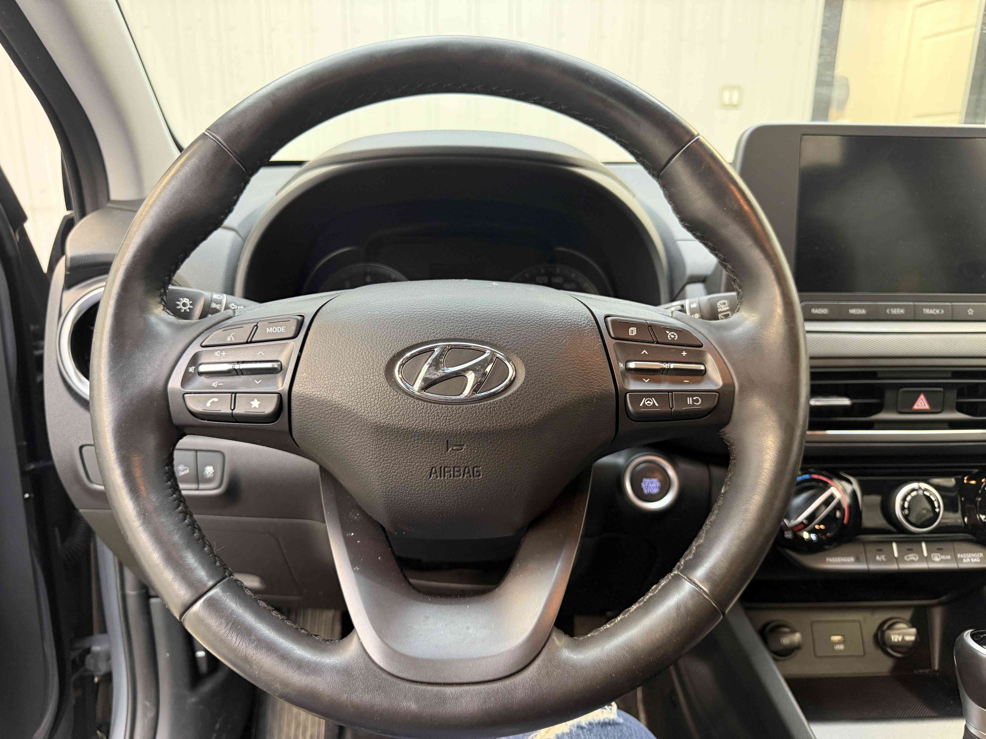 Hyundai Kona 2023 - Thumbnail 12