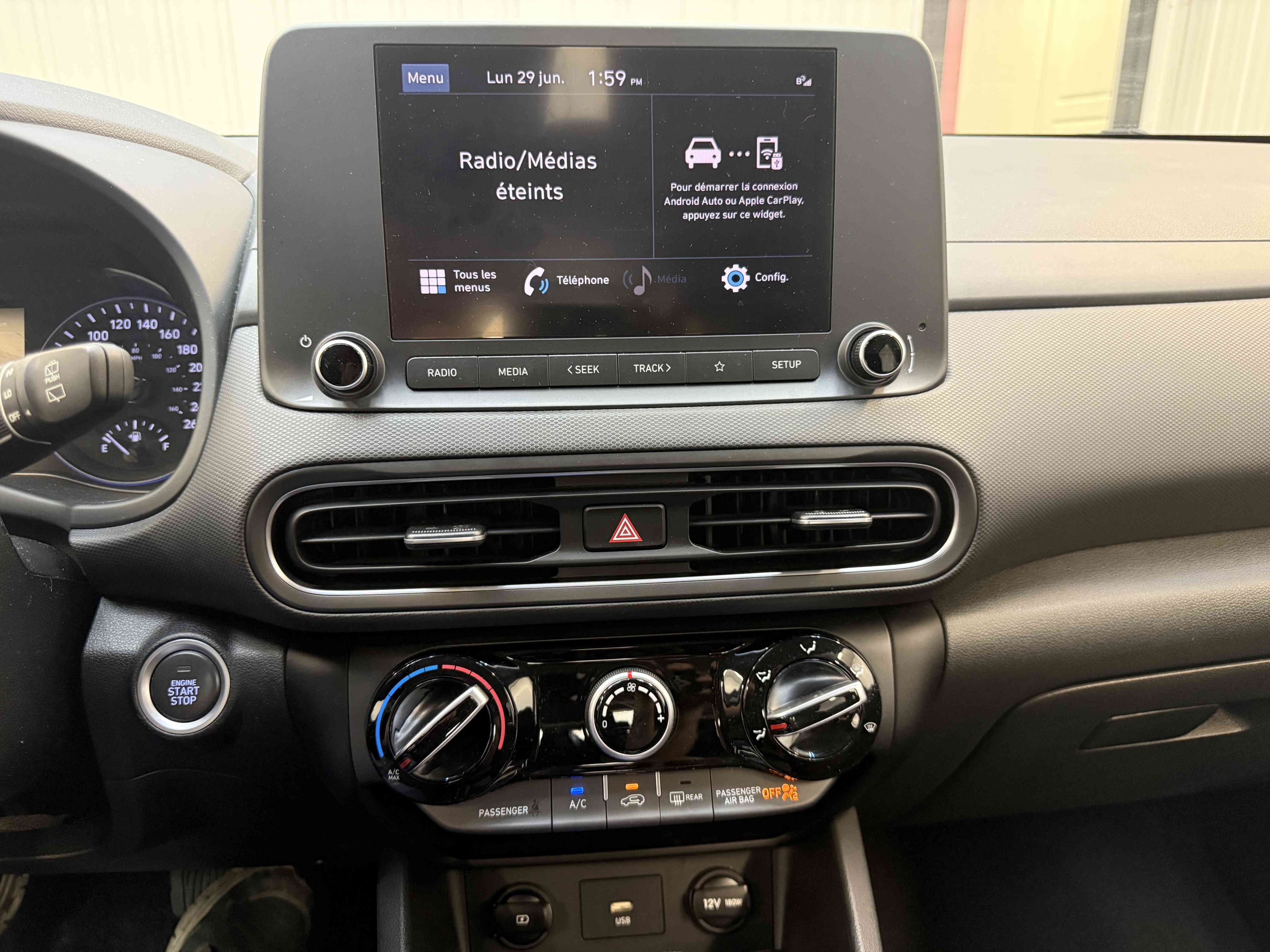 Hyundai Kona 2023 - Image 15